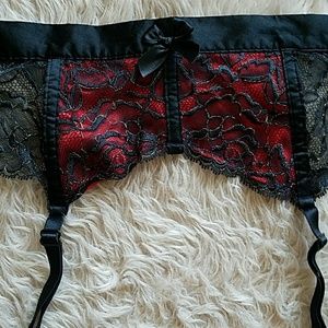 Victoria's Secret Back Tie Garter Belt! ❤ Sz XS